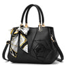 Simple and Fashionable Diagonal Shoulder Handbag