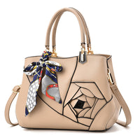 Simple and Fashionable Diagonal Shoulder Handbag